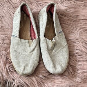 Tom’s Beige Slip-On Shoes